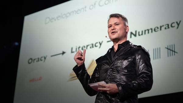 TED Talk com o designer de informação Tommy McCall
